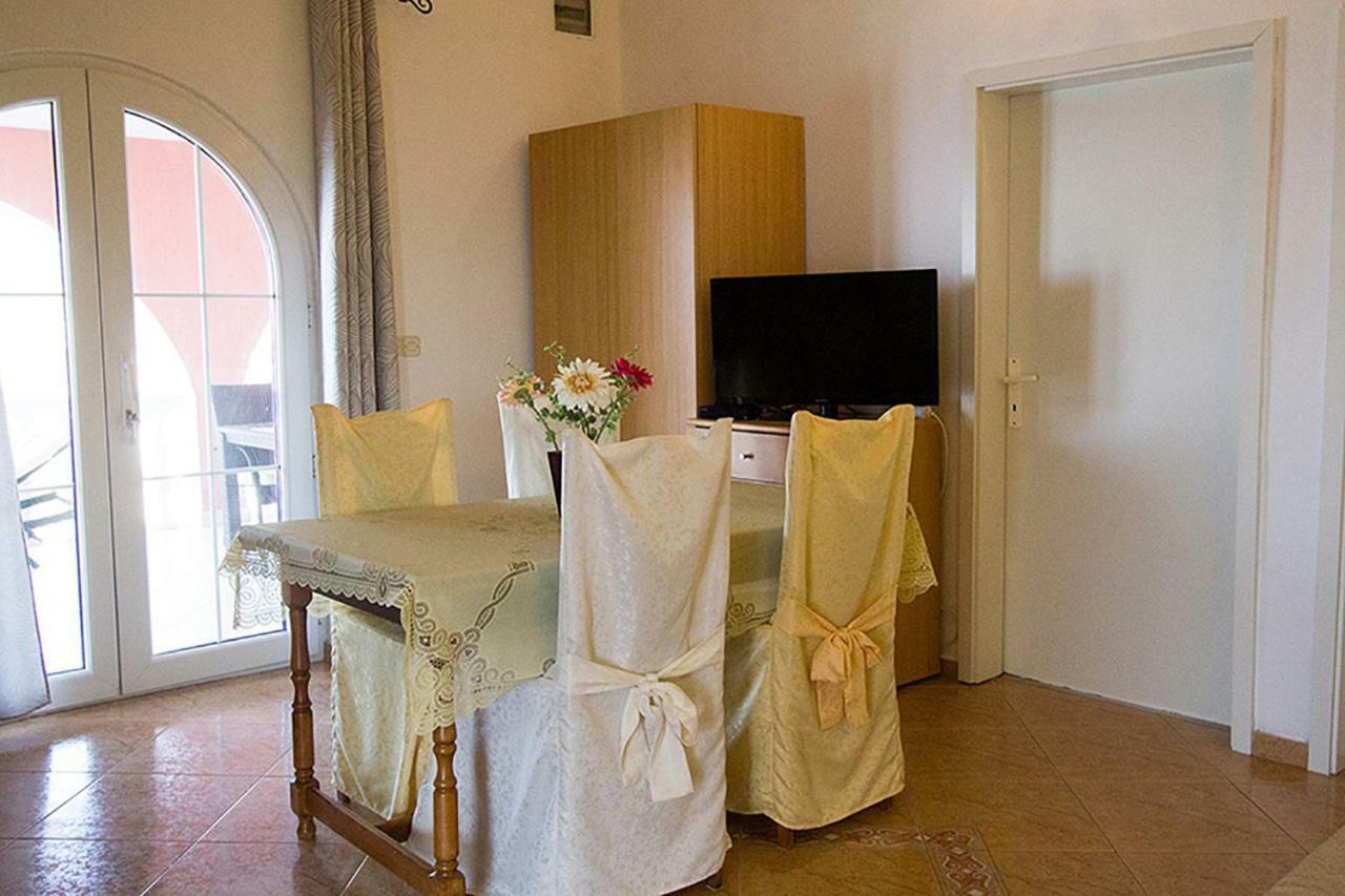 Lilly Apartment *